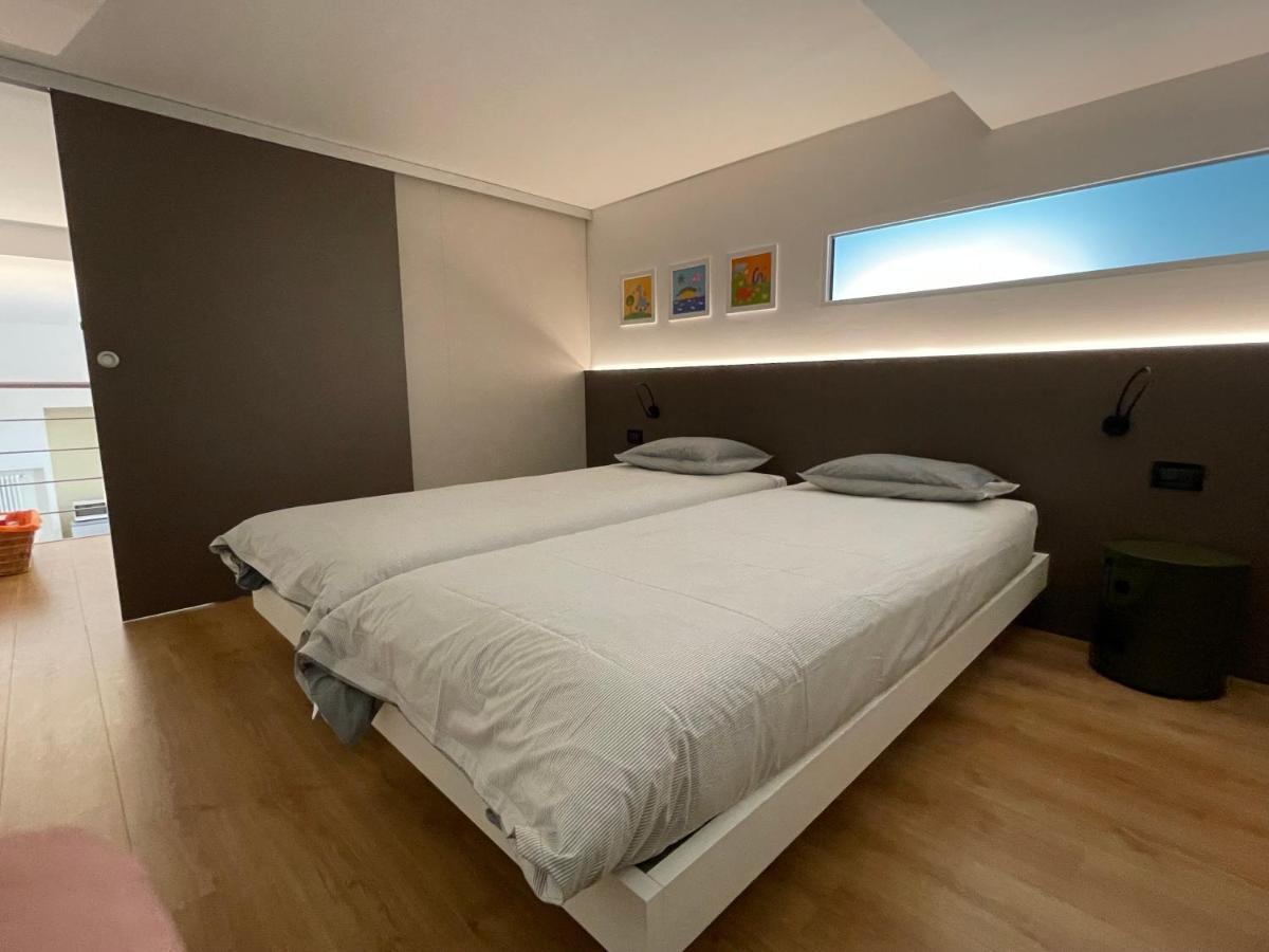 מנאג'יו Lovely Loft Molo מראה חיצוני תמונה